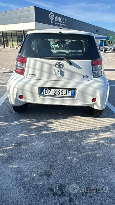 Toyota Iq 2009 photo 4