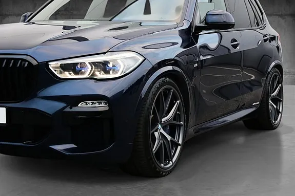 BMW X5 2021 photo 2