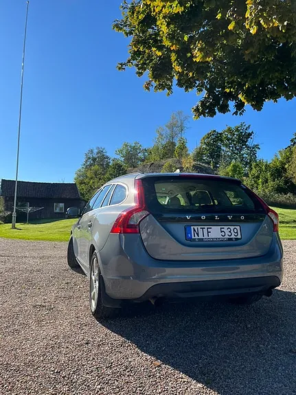 Volvo V60 2011 photo 3