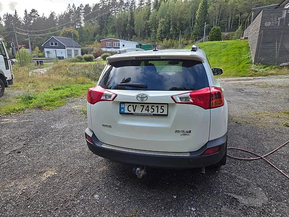Toyota Rav4 2014 photo 3