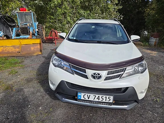 Toyota Rav4 2014 photo 2
