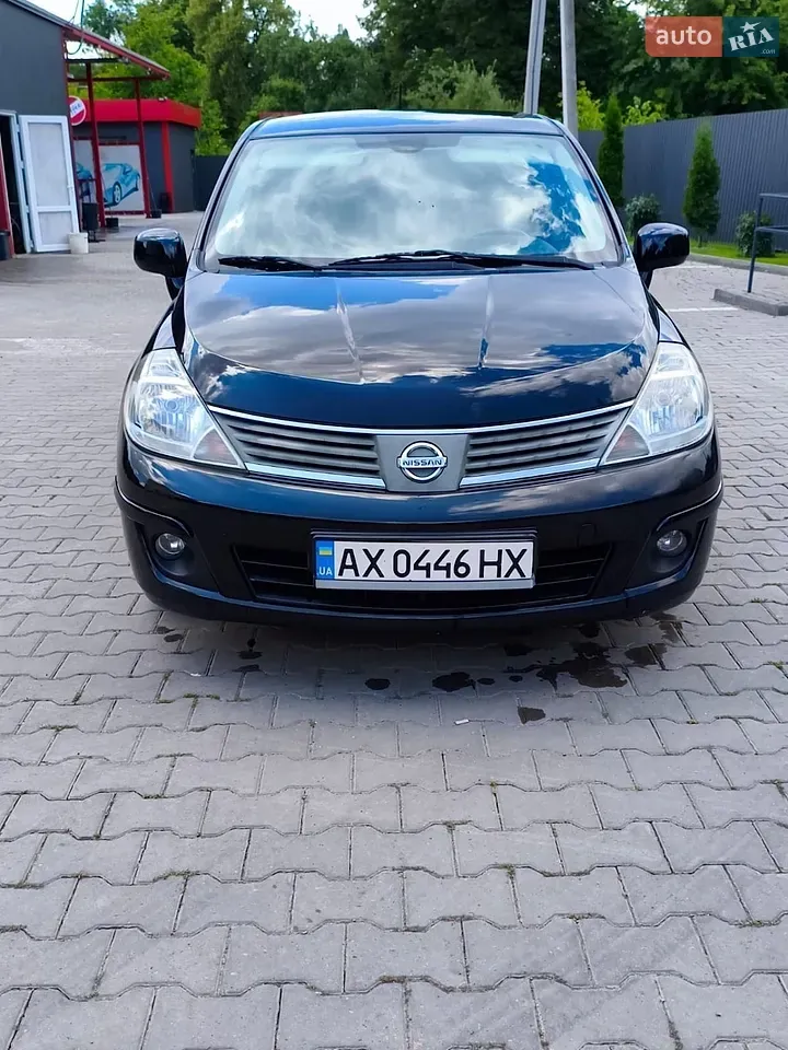 Nissan Tiida