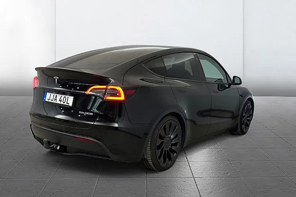 Tesla Model Y 2023 photo 5