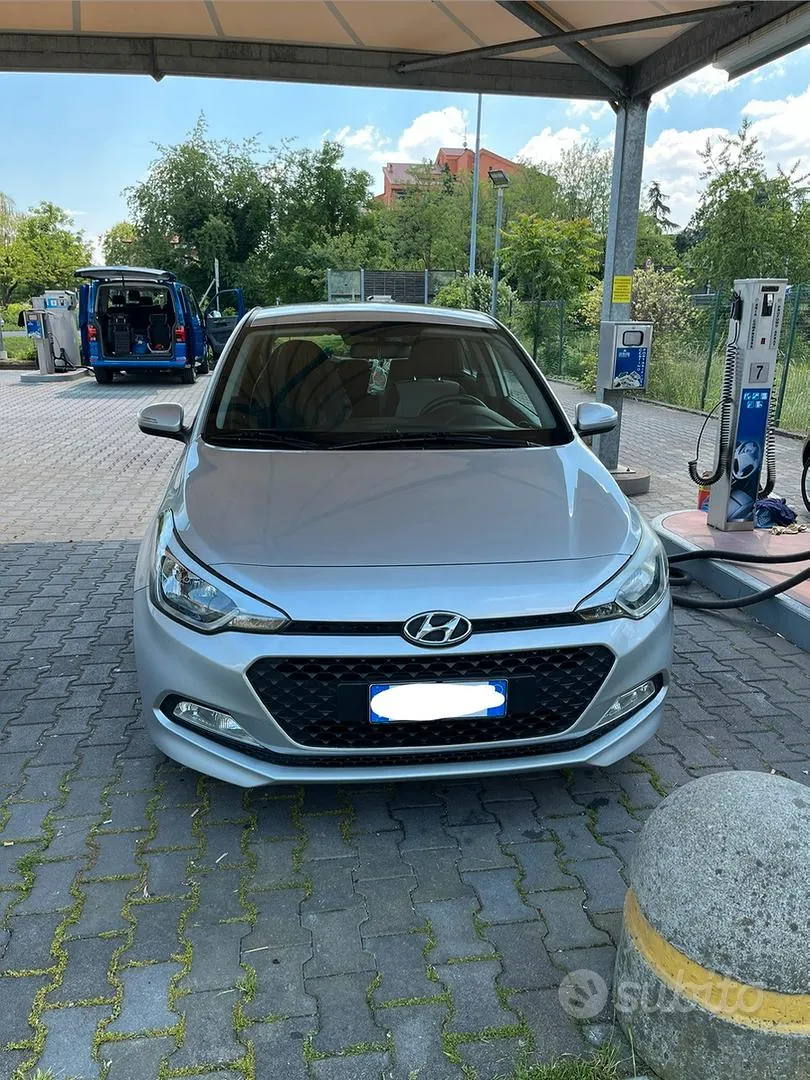 Hyundai I20 2016 photo 2