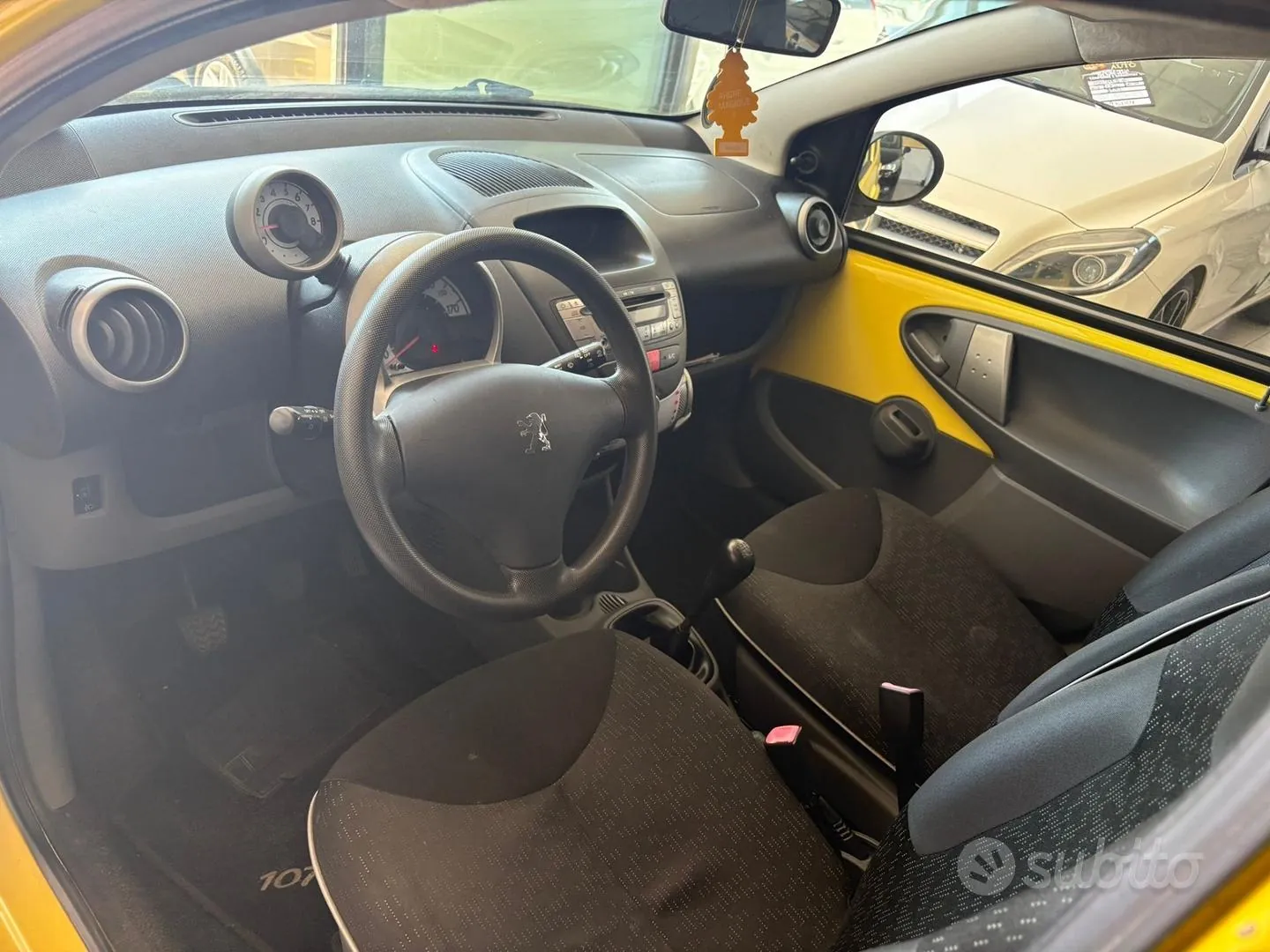 Peugeot 107 2012 photo 5