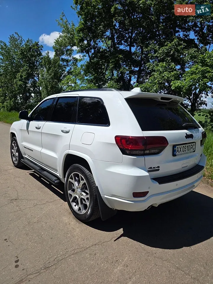 Jeep Grand Cherokee 2019 photo 4