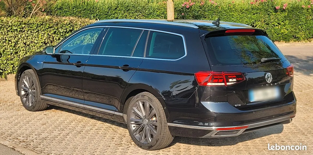 Volkswagen Passat 2020 photo 2