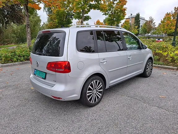 Volkswagen Touran 2014 photo 4