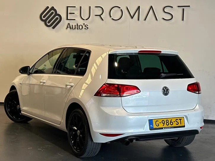 Volkswagen Golf 2014 photo 3