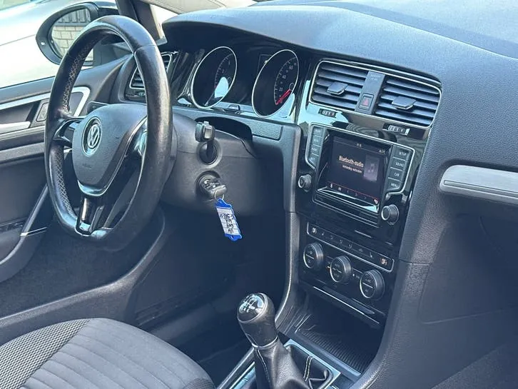 Volkswagen Golf 2014 photo 2