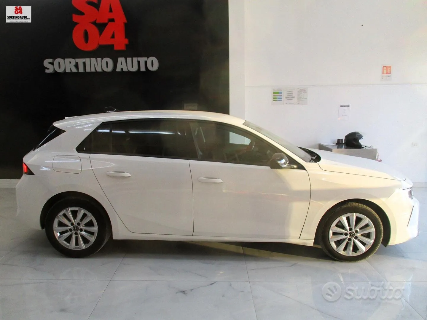 Opel Astra 2022 photo 4