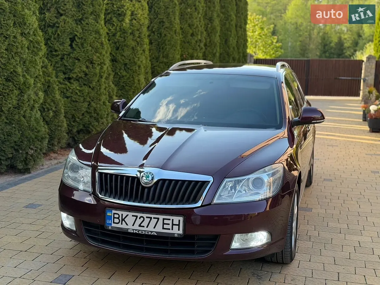 Skoda Octavia 2011 photo 3
