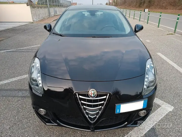 Alfa Romeo Giulietta 2014 photo 3