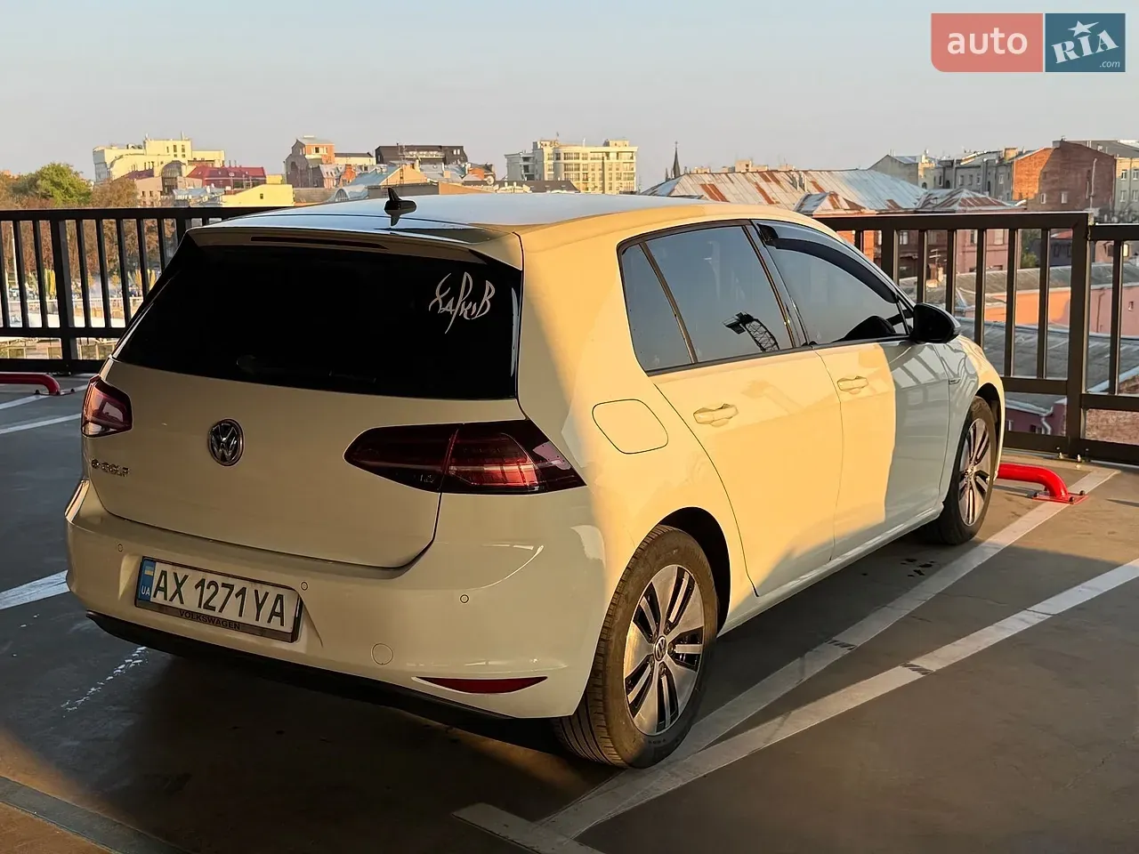 Volkswagen E-Golf 2015 photo 5