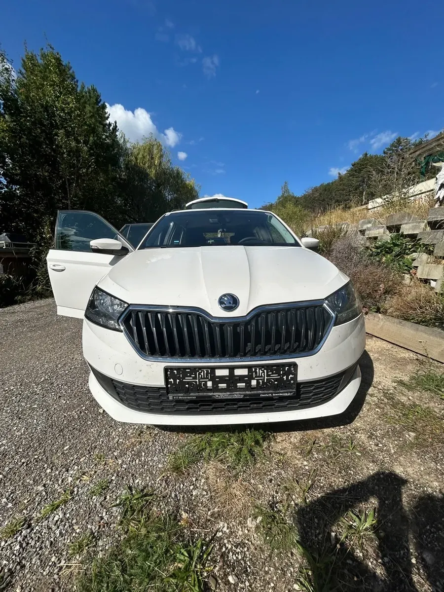 Skoda Fabia 2023 photo 3