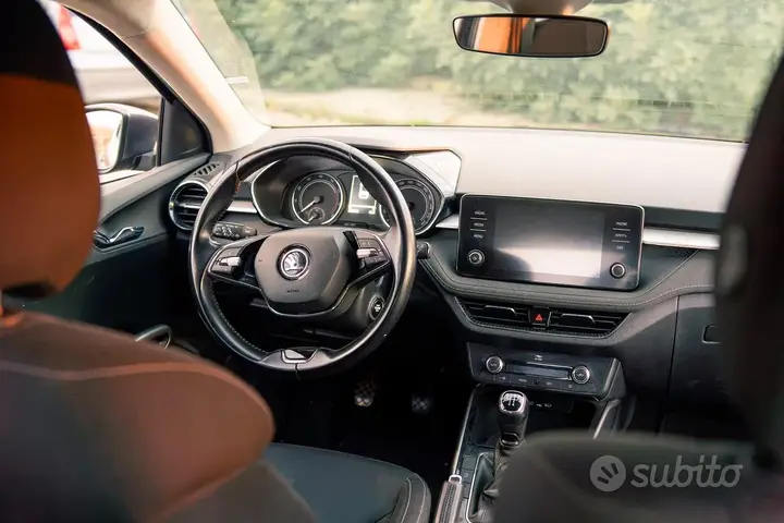 Skoda Fabia 2022 photo 3