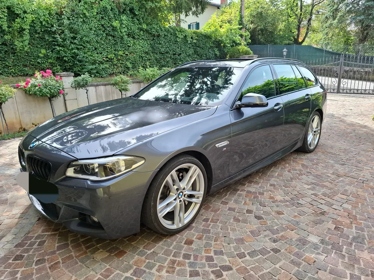 BMW 5 Series 2016 photo 2