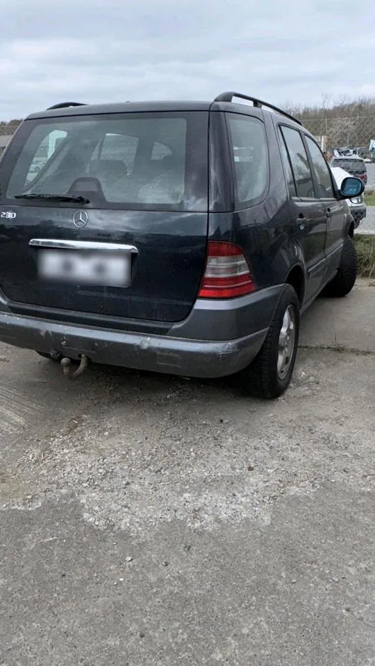 Mercedes-Benz Ml230
