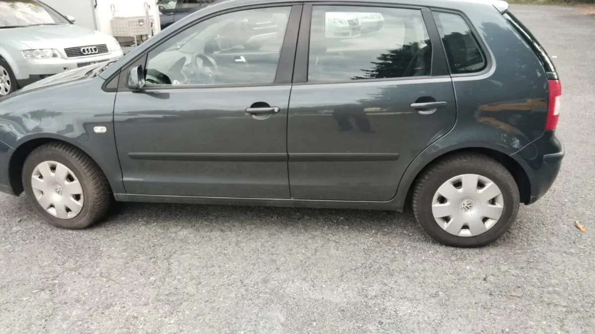 Volkswagen Polo 2004 photo 2