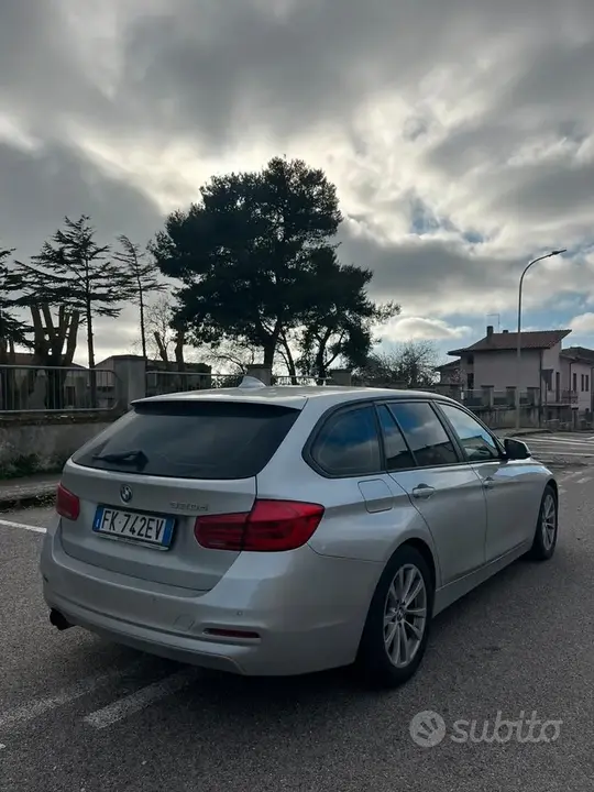 BMW 320D Touring 2017 photo 2