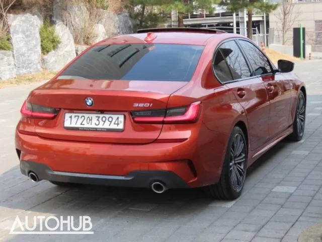 BMW 3 Series 2021 photo 3