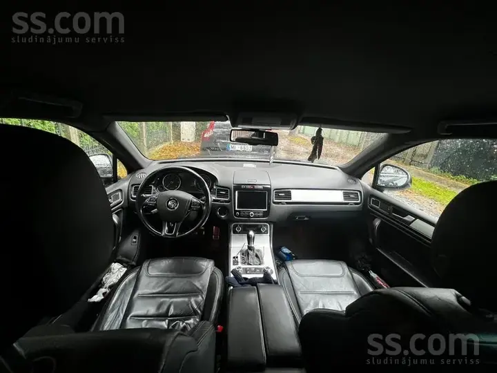 Volkswagen Touareg 2011 photo 5