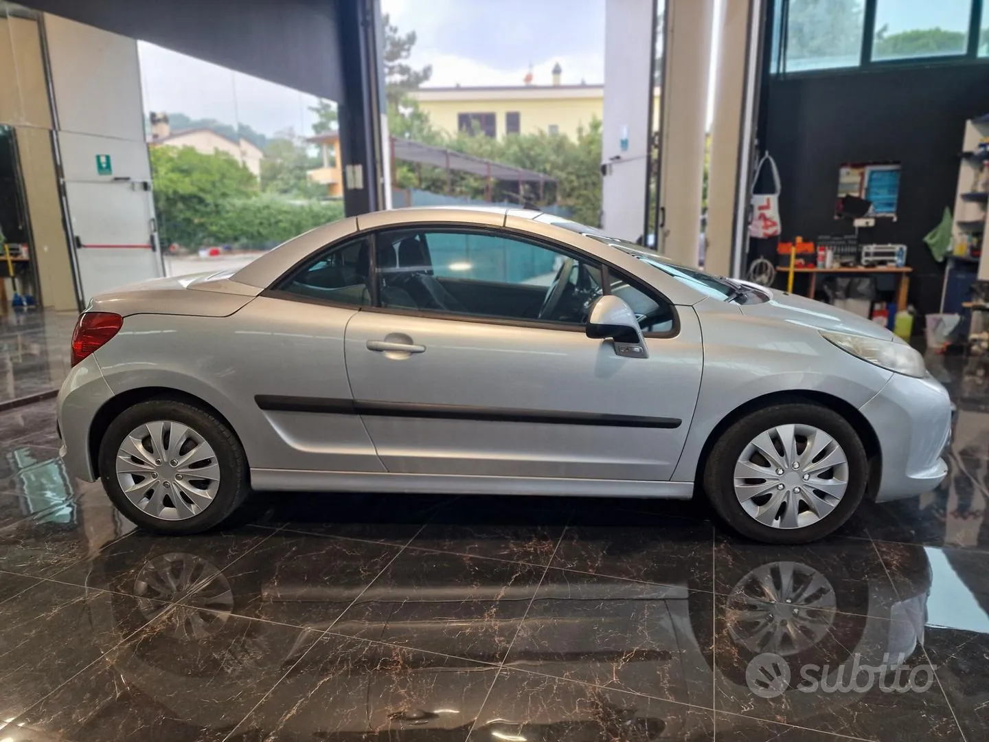 Peugeot 207 2008 photo 3