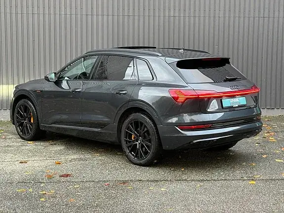 Audi E-Tron 2023 photo 2