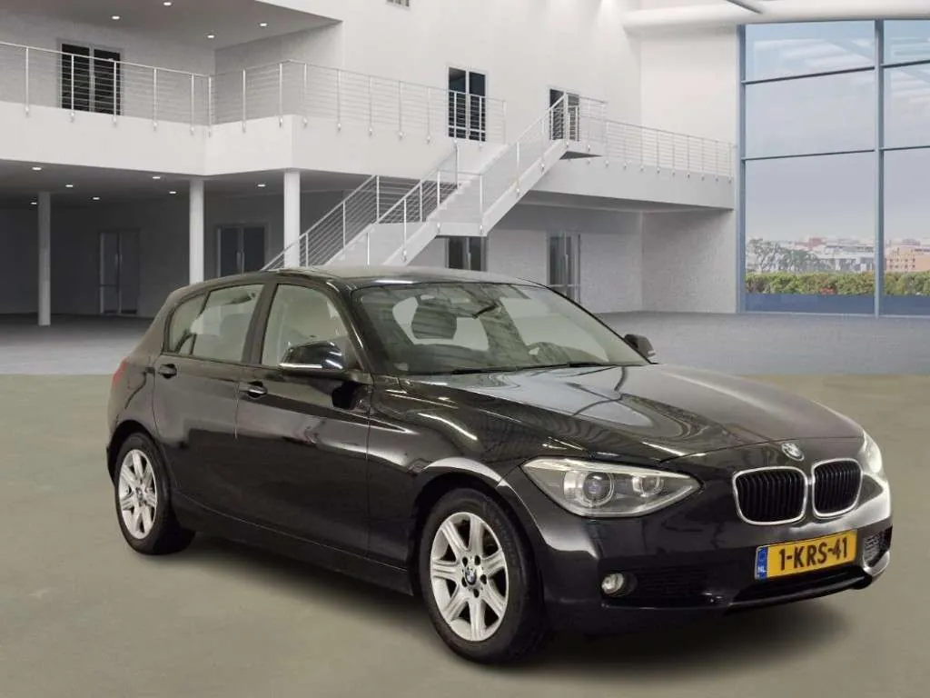 BMW 114I 2013 photo 2