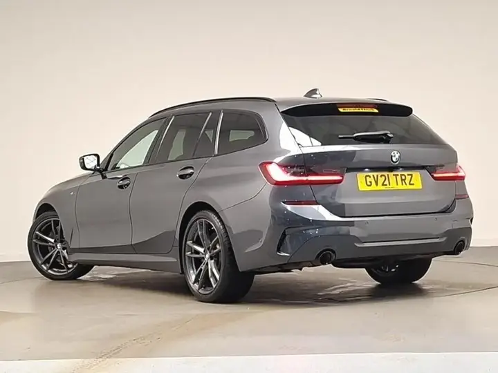 BMW 3 Series 2021 photo 2