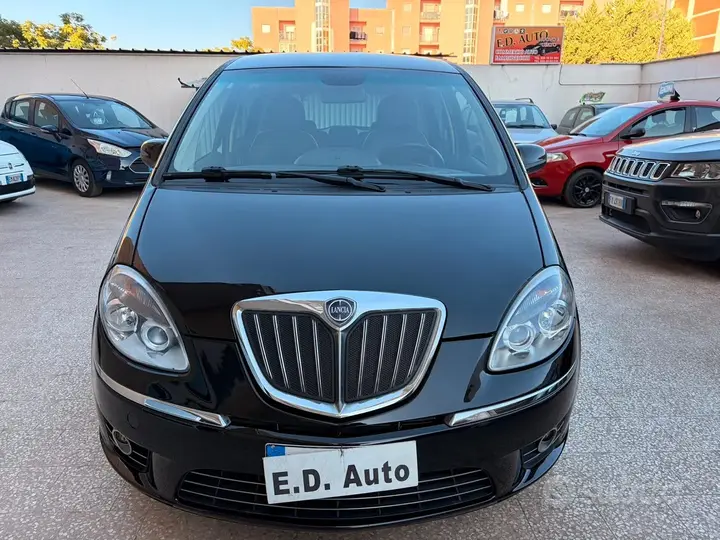 Lancia Musa 2012 photo 2