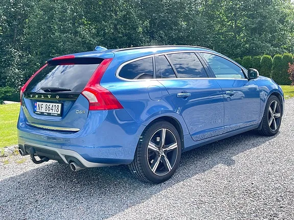 Volvo V60 2018 photo 2