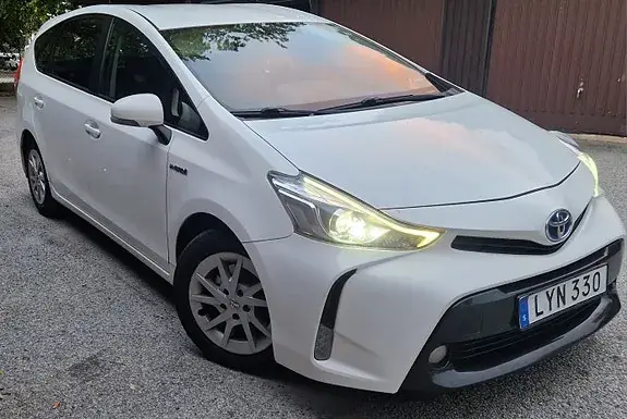 Toyota Prius 2016 photo 2