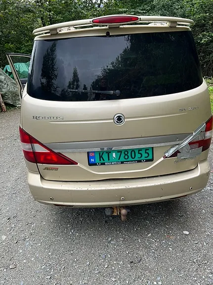 KG Mobility Rodius 2010 photo 5