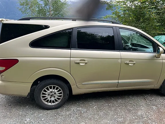 KG Mobility Rodius