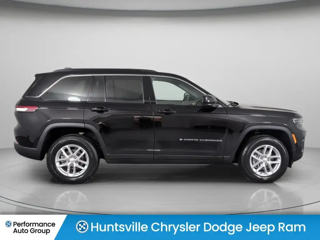 Jeep Grand Cherokee 2026 photo 4