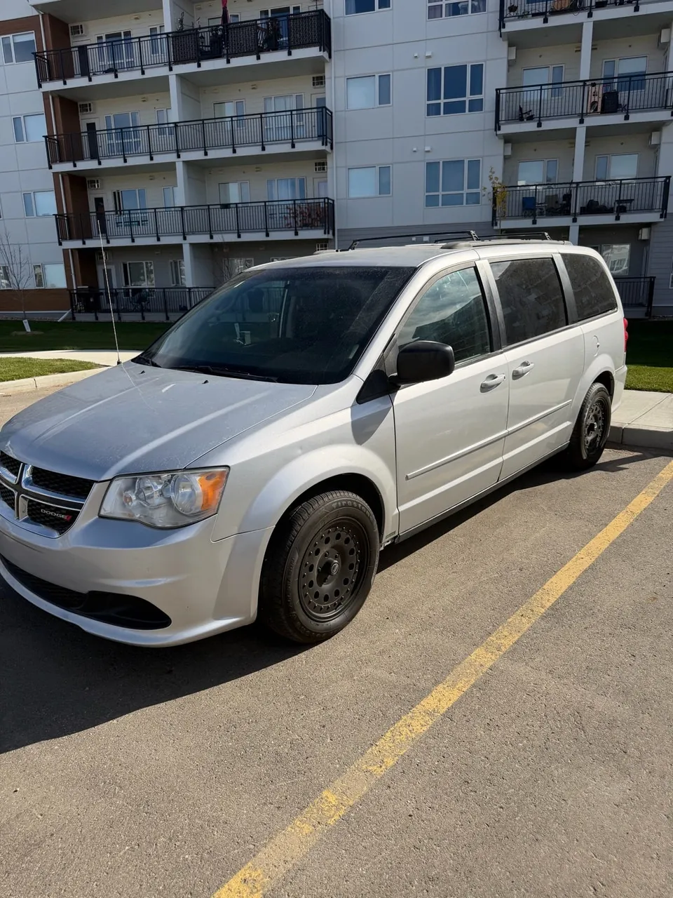 Dodge Caravan 2013 photo 2
