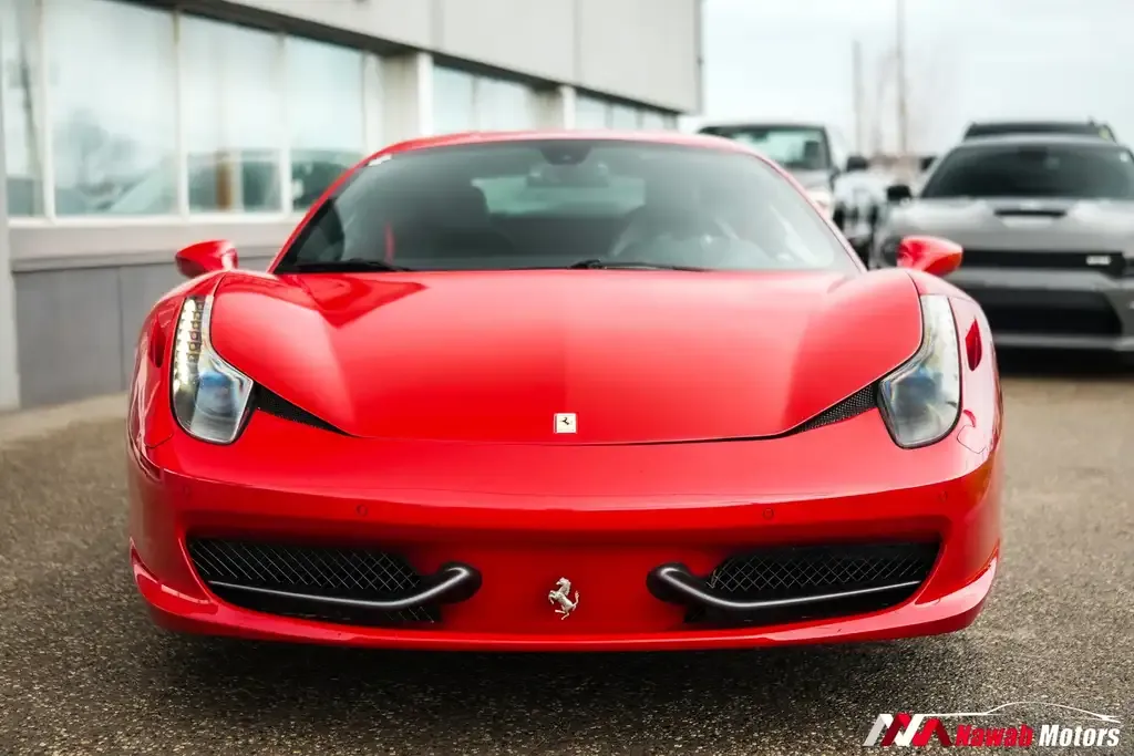 Ferrari 458 Italia 2011 photo 4