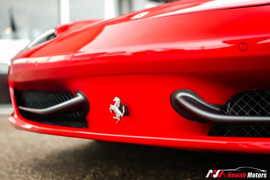Ferrari 458 Italia 2011 photo 5