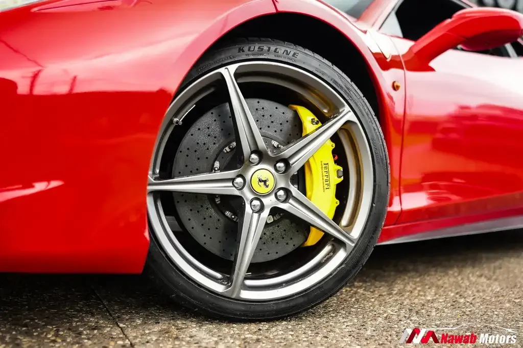 Ferrari 458 Italia 2011 photo 3