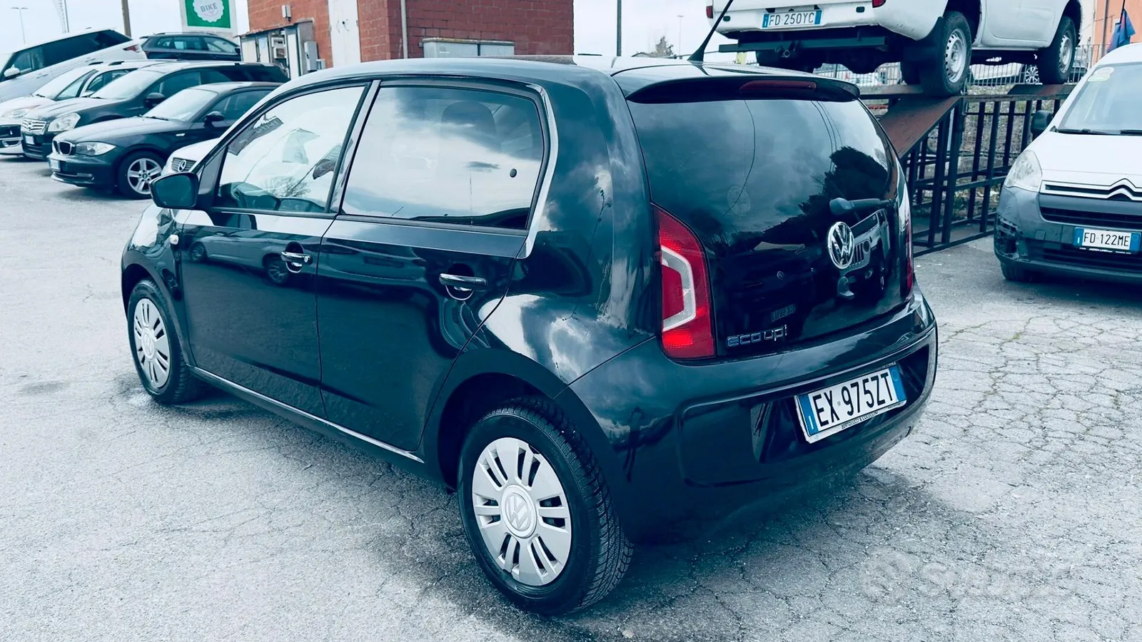 Volkswagen Up 2015 photo 5