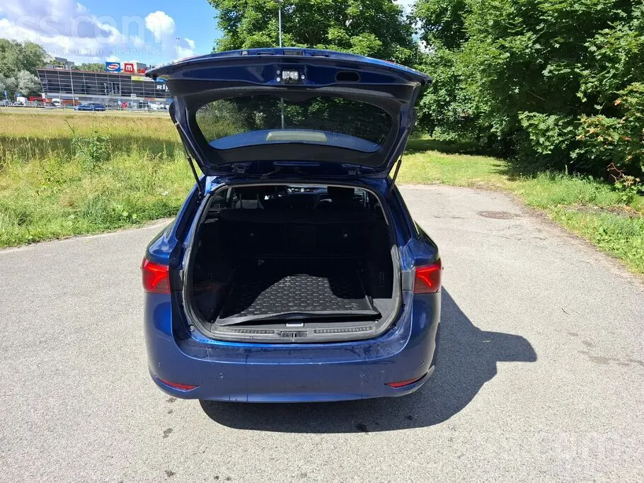 Toyota Avensis 2016 photo 5