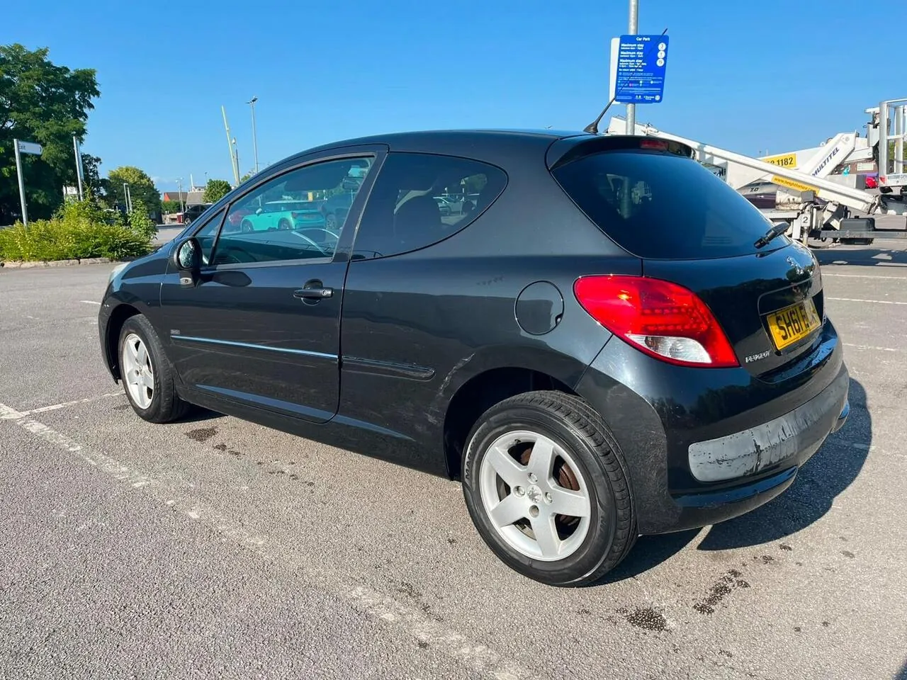Peugeot 207 2011 photo 4