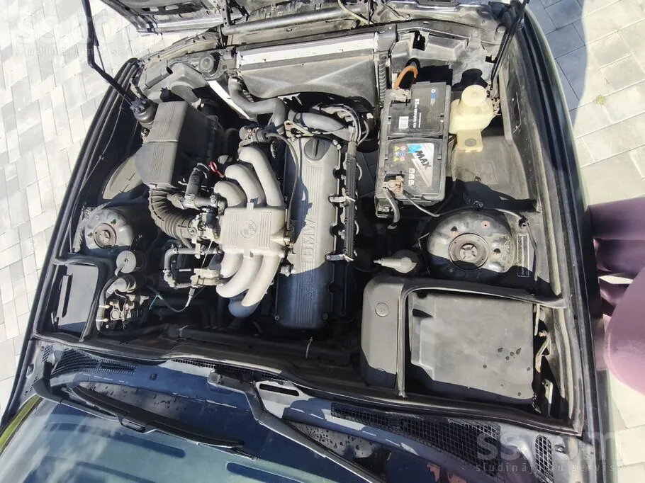 BMW 520 1990 photo 4