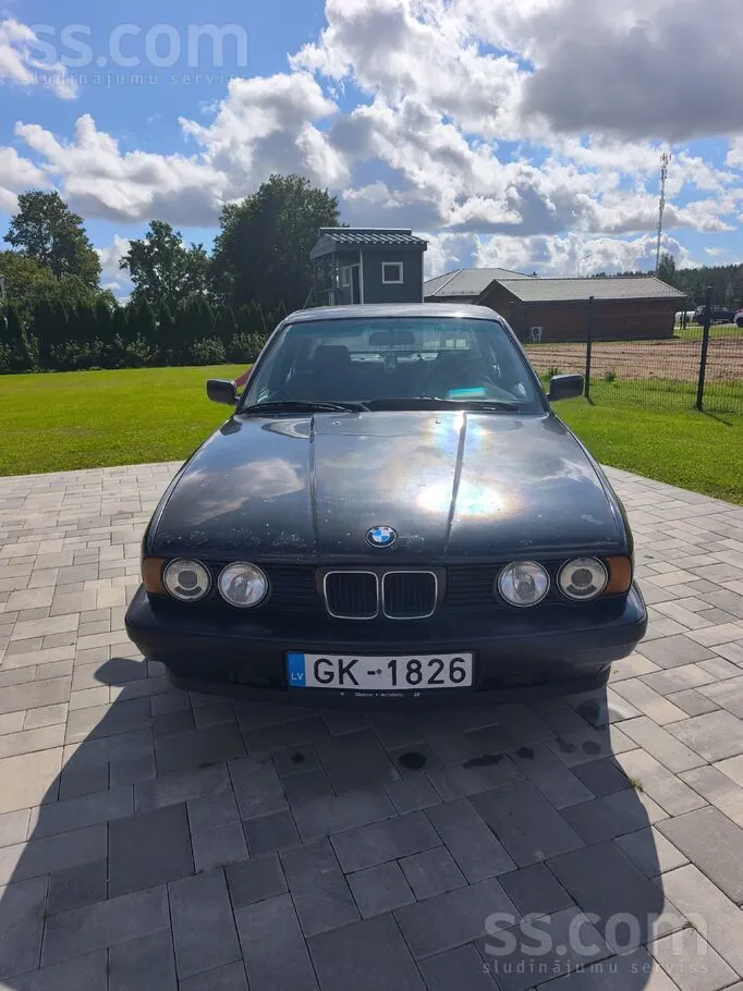 BMW 520 1990 photo 2