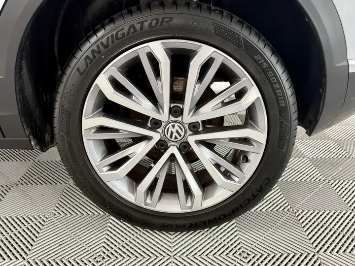 Volkswagen T-Roc 2019 photo 3