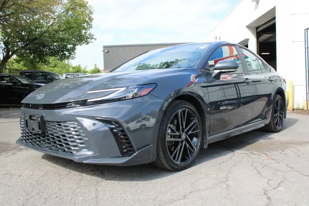Toyota Camry 2025 photo 5