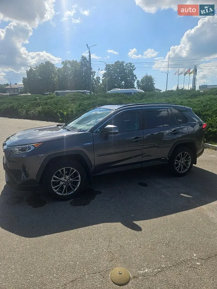 Toyota Rav4 2019 photo 3