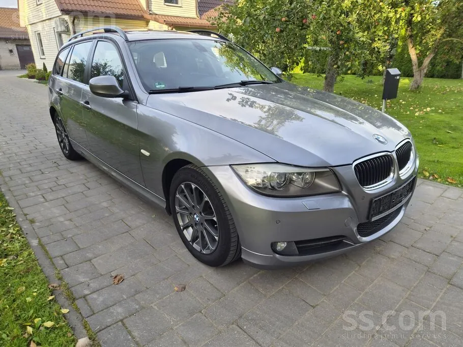 BMW 318D 2010 photo 3