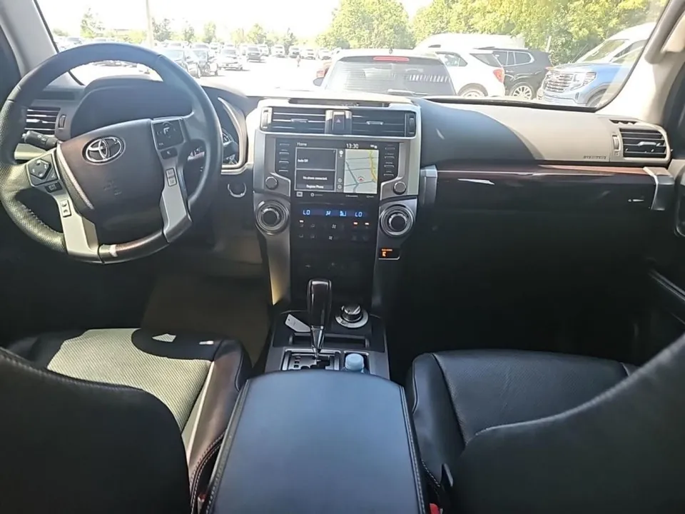 Toyota 4Runner 2024 photo 2
